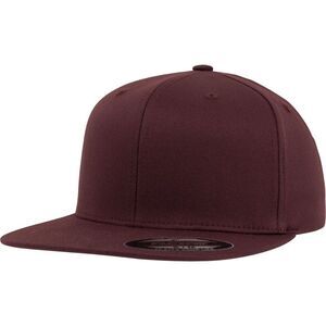 Flexfit by Yupoong Unisex Adults Flat Visor Cap / Maroon
